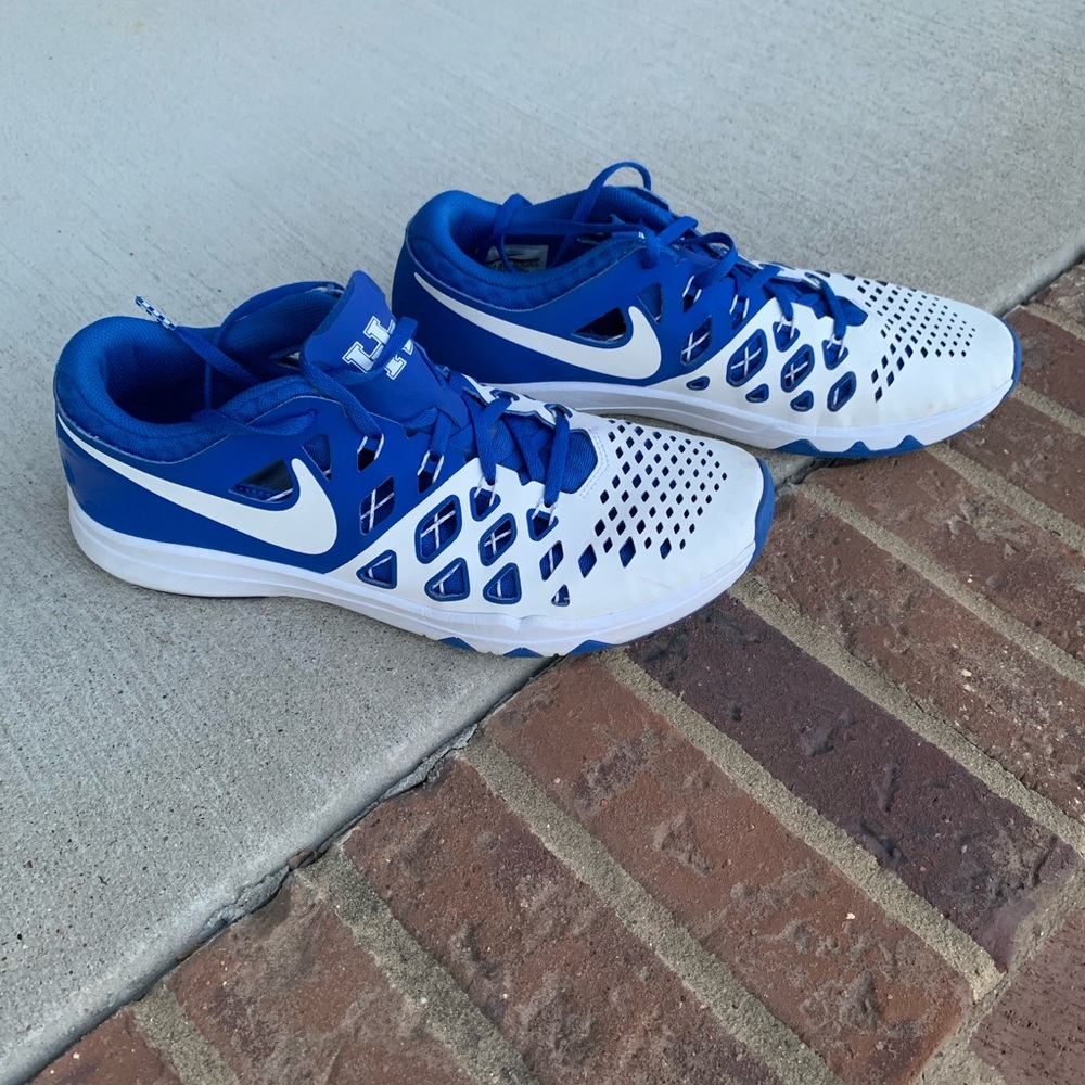 Kentucky wildcats Nike train speed 4 amp men shoe